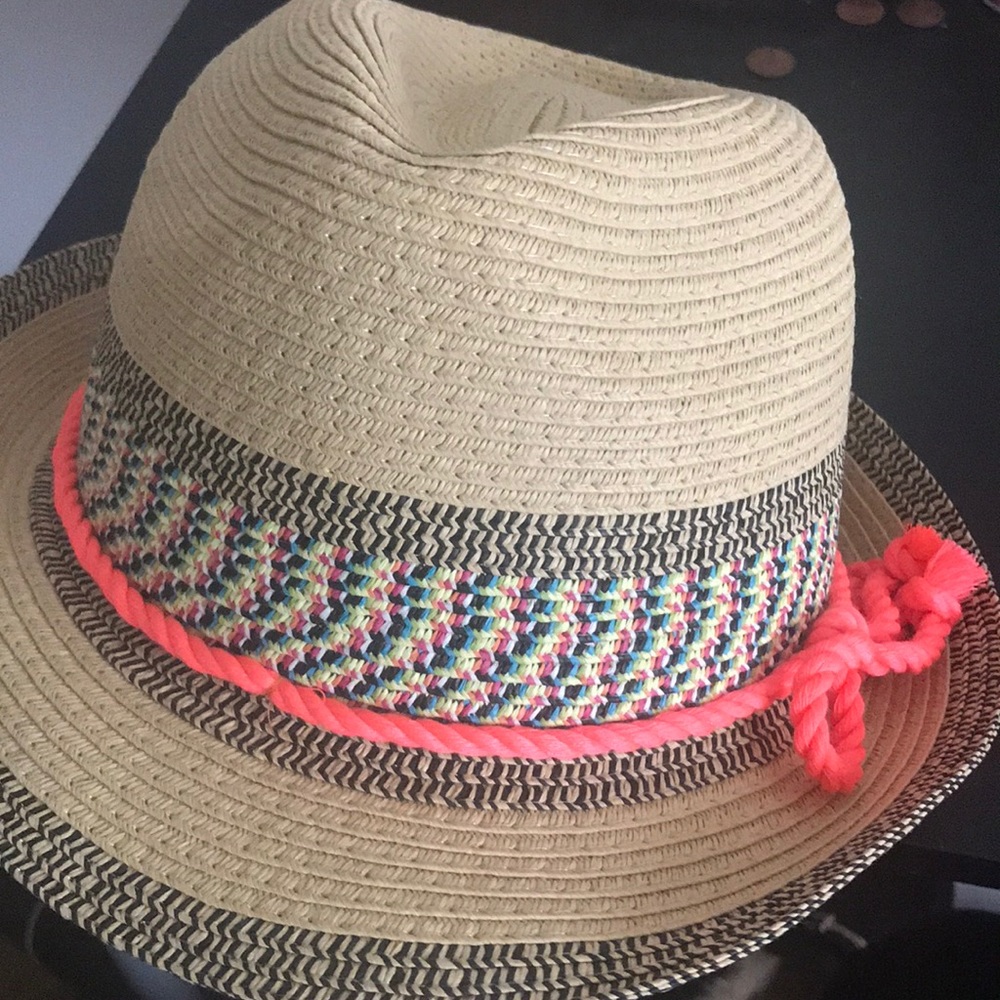 Hat - Picture 3 of 4
